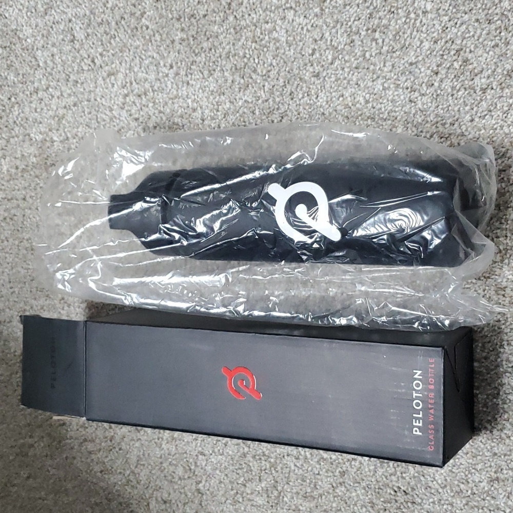 PELOTON WATER BOTTLE